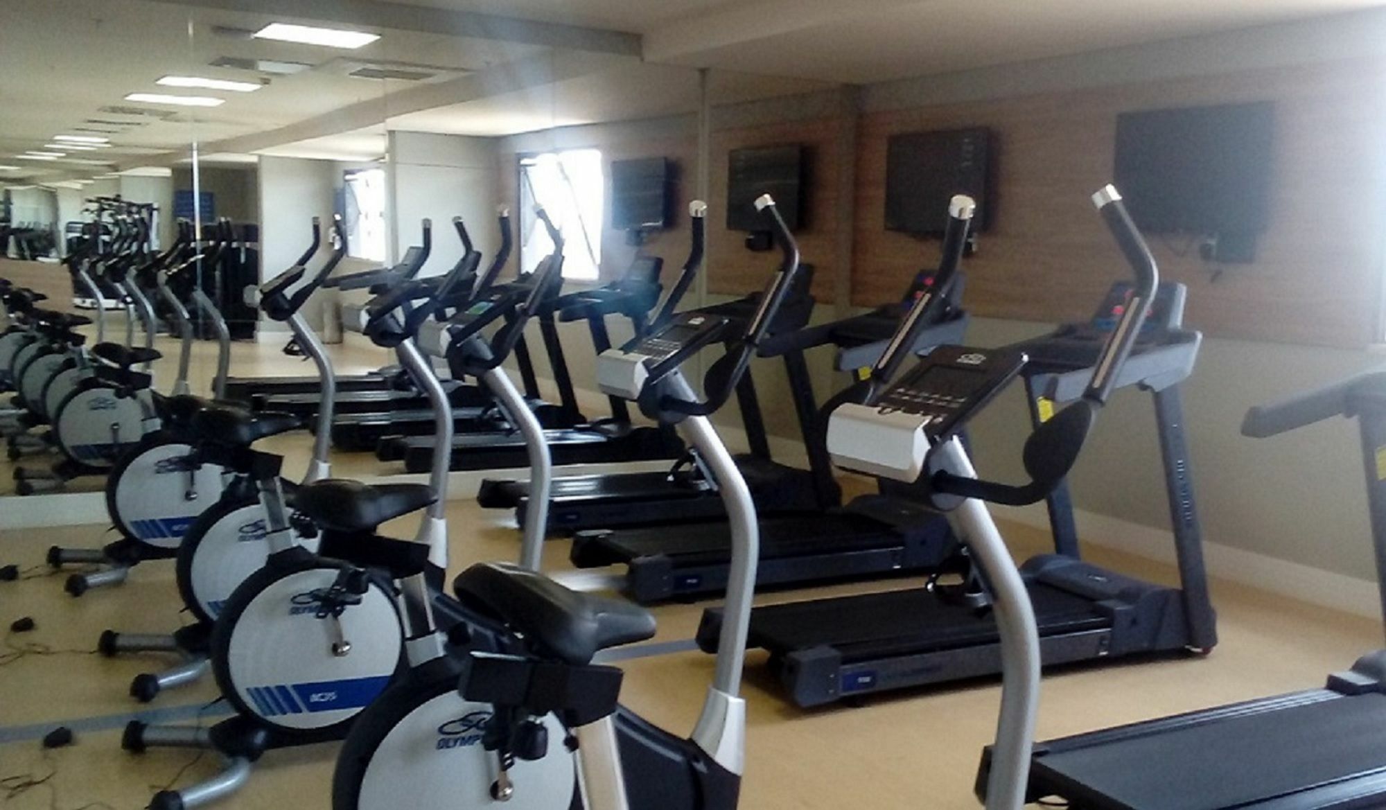 Hotel TRYP By Wyndham Ribeirão Preto 4*